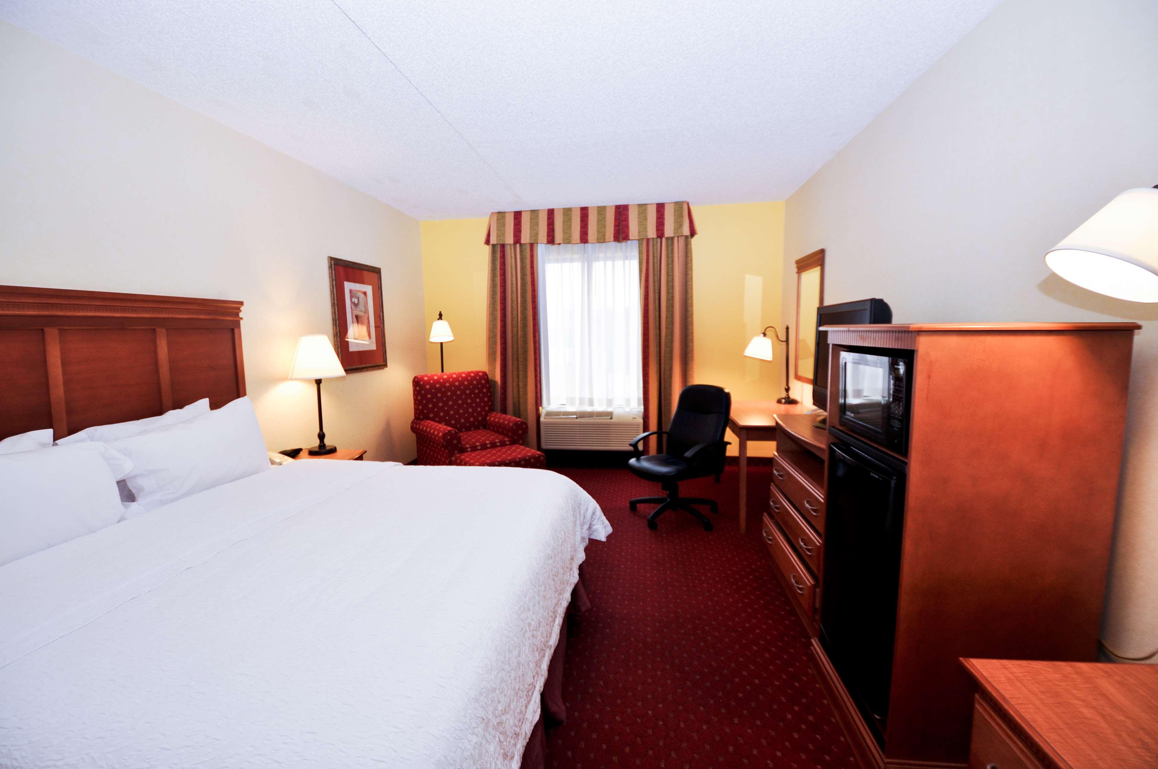 Hotel Hampton & East