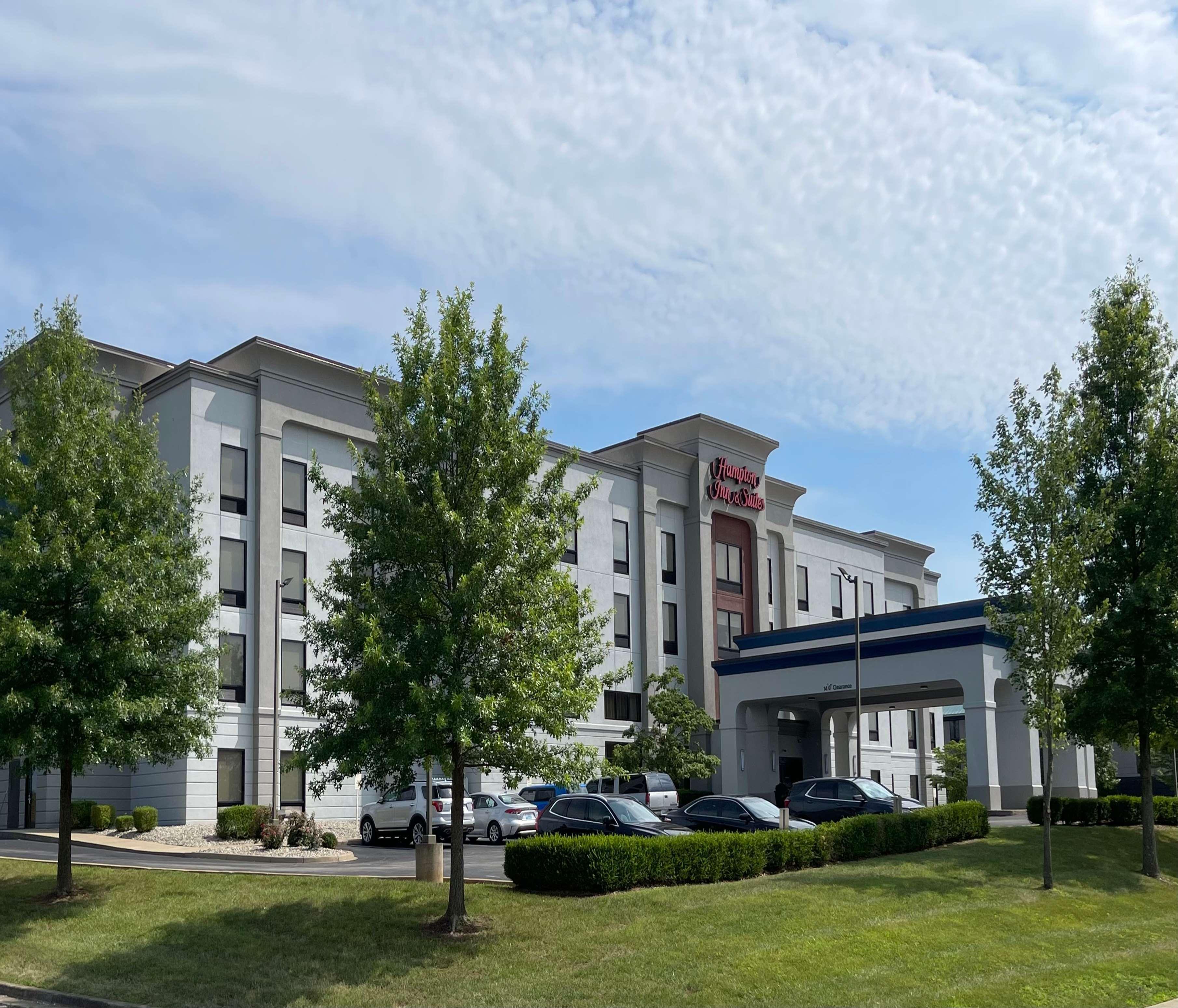 Hampton & East Hotel 3*