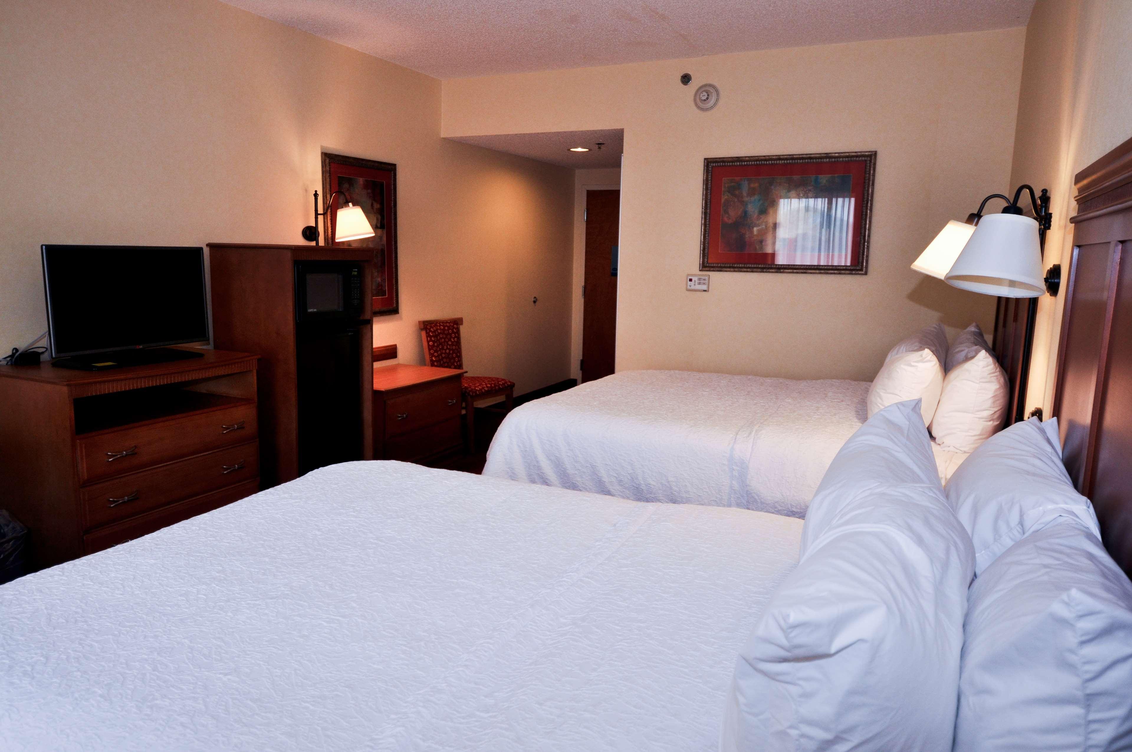 Hampton & East Hotel Louisville