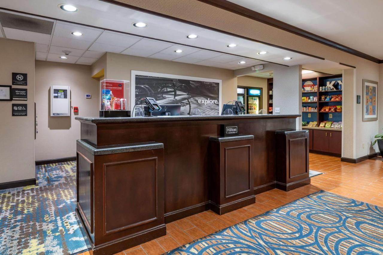 Hampton & East Hotel 3*