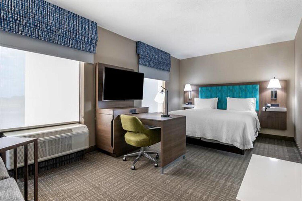 Hampton & East Hotel 3*