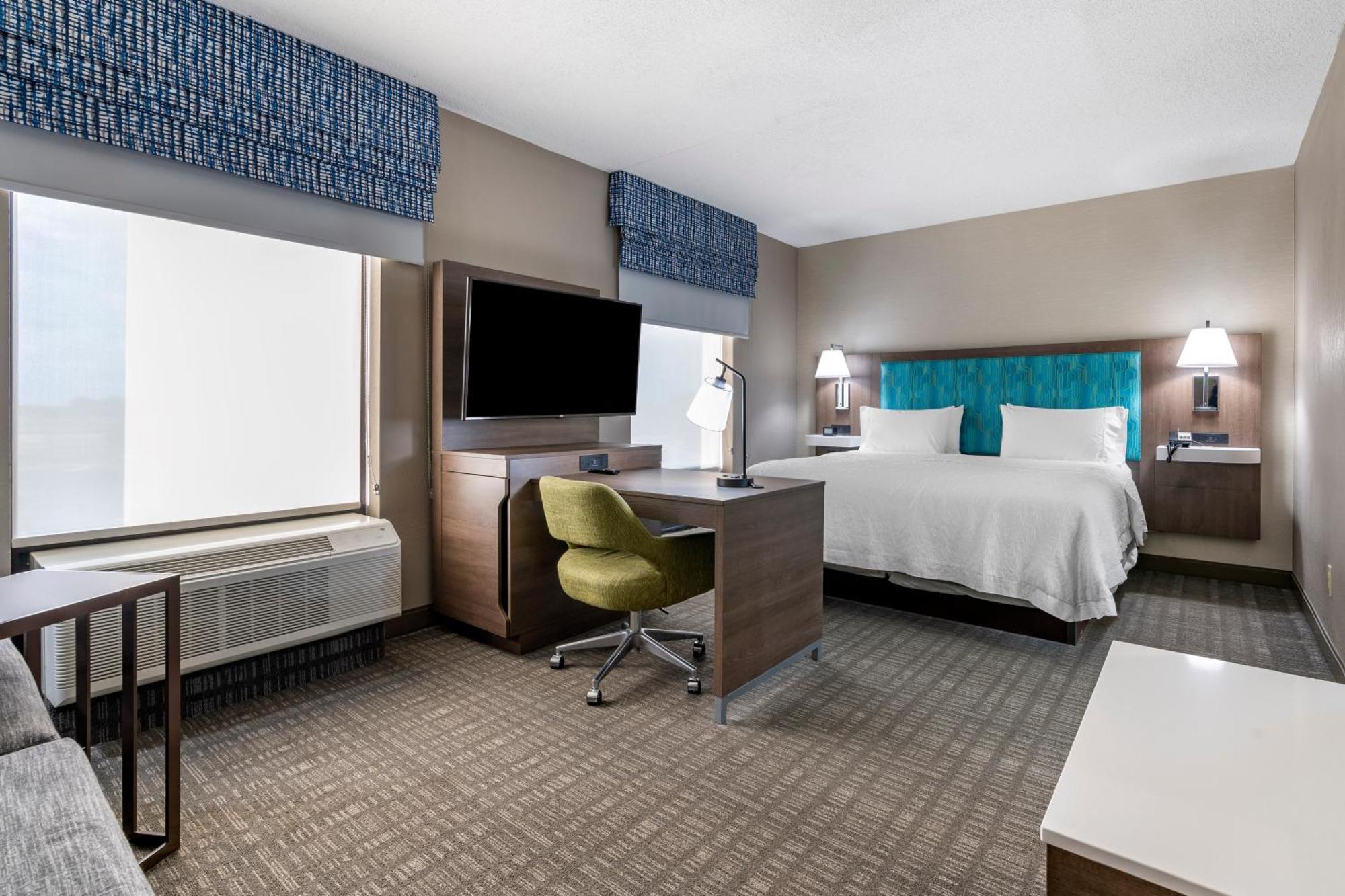 Hampton & East 3* Louisville